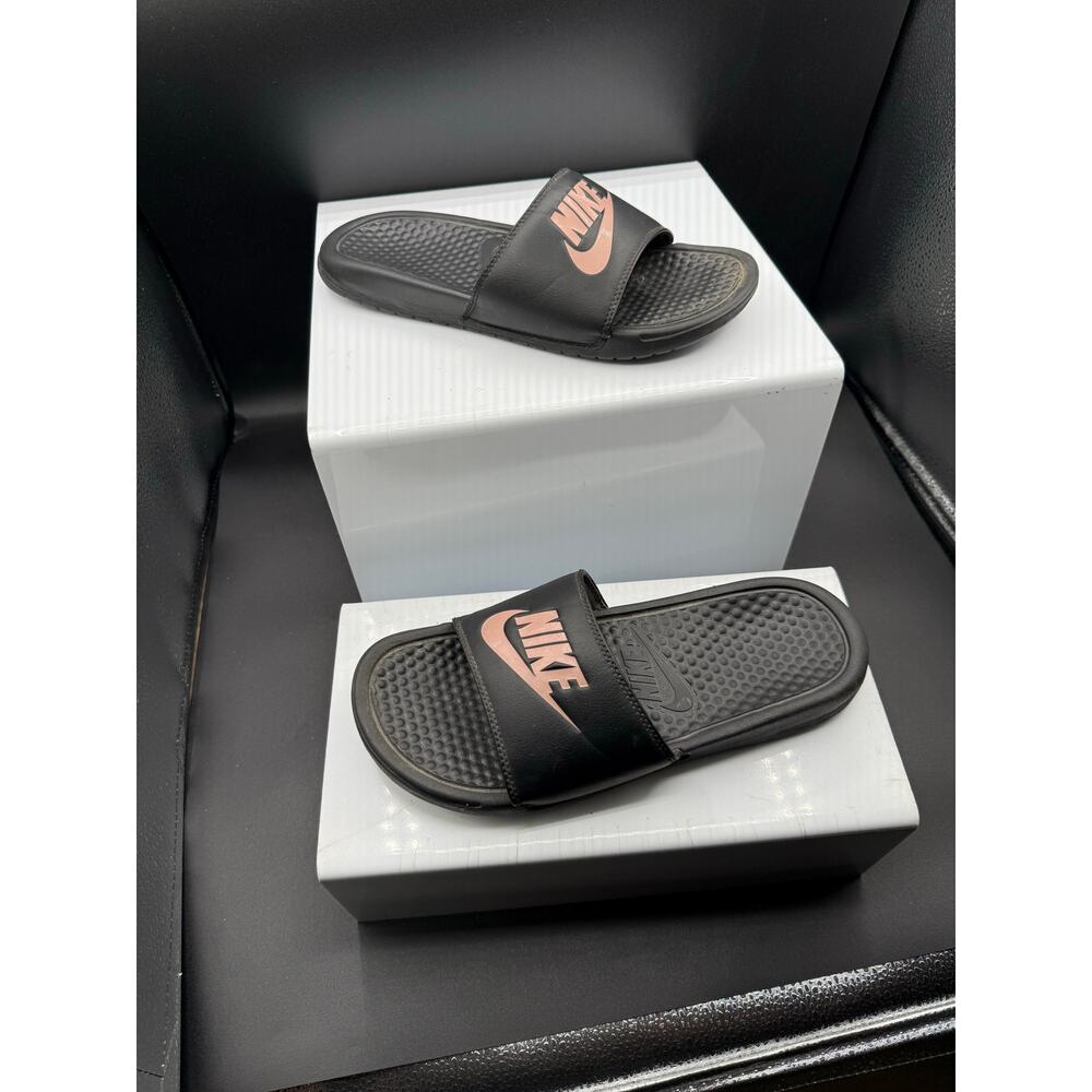 Nike slides black and pink
